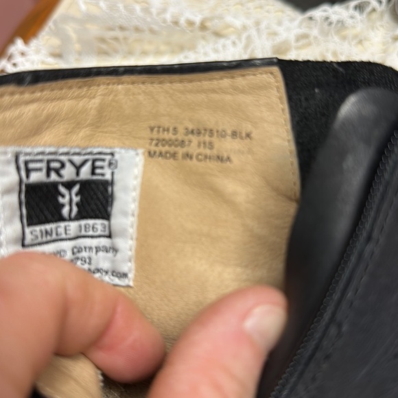 Frye boots black new with tag youth 5  nwt - Picture 6 of 8